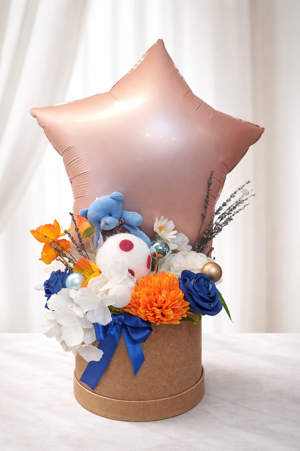 Yıldız Balonlu Bebek Aranjmanı